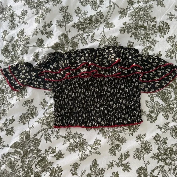 LIKELY Revolve Women’s Harlow Floral Off-the-Shoulder Athena Smocked Crop Top SM - Picture 9 of 9